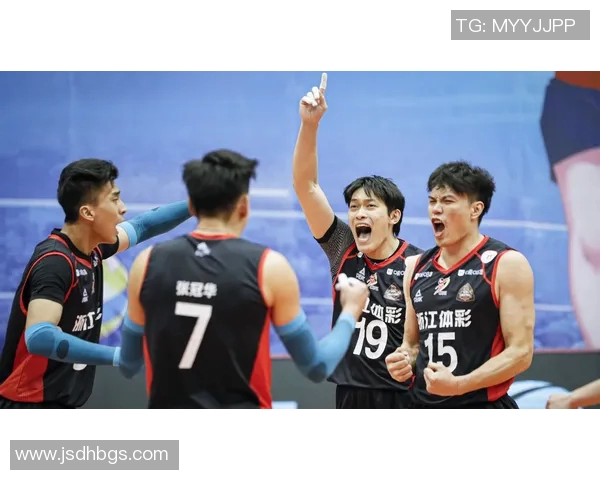 深圳排球队以73分领跑精英赛积分榜展现强劲实力和团队合作精神